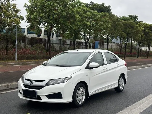 Fengfan 2015 1.5L CVT Comfort Edition