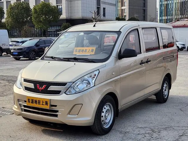 Wuling Rongguang V 2018 1.5L standard model