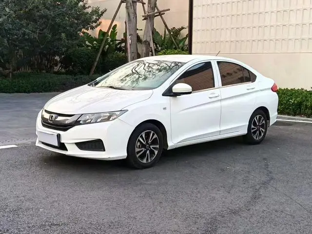 Fengfan 2015 1.5L CVT Comfort Edition
