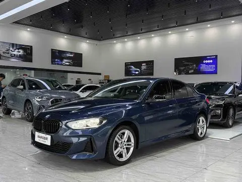 BMW 1 Series 2021 facelift 120i M Sports Night Edition