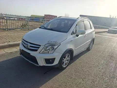 Changan CX20 2014 1.4L IMT sunroof navigation version National V