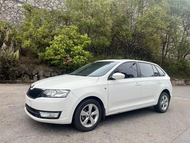 Xindong 2014 1.6L automatic joy version
