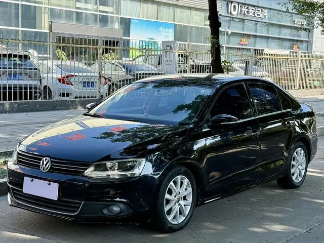 Sagitar 2012 1.6L automatic comfort model