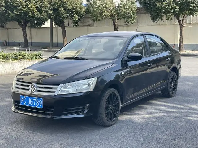 Santana 2013 1.6L manual luxury version