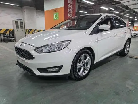 Focus 2015 hatchback 1.6L automatic comfort type