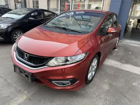 Jade 2016 1.8L automatic comfort version 5 seats