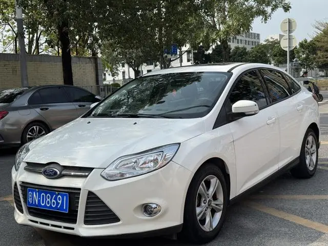 Focus 2012 sedan 1.6L automatic comfort type