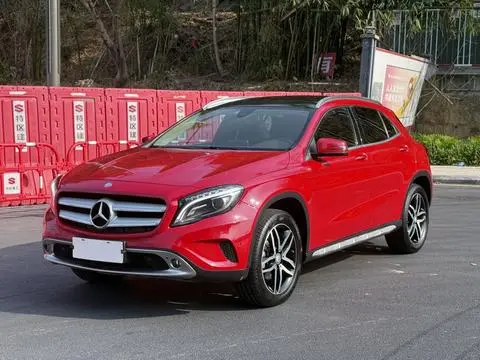 Mercedes-BenzGLA 2016 GLA 200 Fashion Model