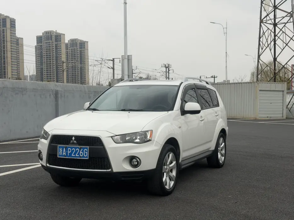 Outlander (Imported) 2010 Jinjie 2.0 Leisure Edition