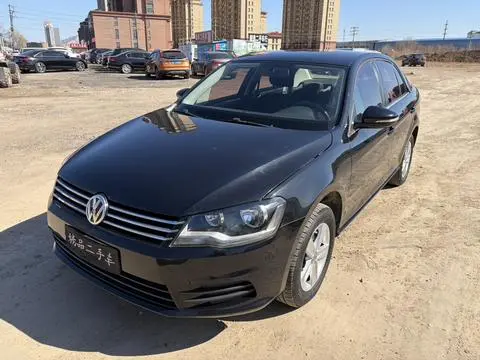 Bora 2014 1.6L manual fashion model