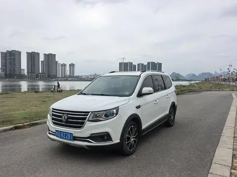 Fengxing SX6 2016 1.6L manual luxury model