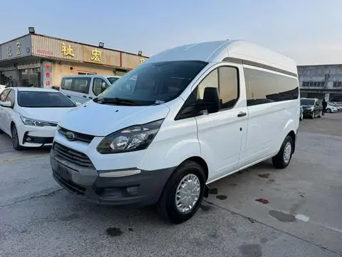 Transit 2017 2.0T diesel multifunctional commercial vehicle center axle national IV