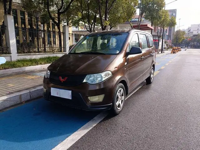 Wuling Hongguang 2016 1.5L facelift S comfort model