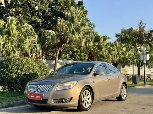Regal 2012 2.0L Deluxe Edition