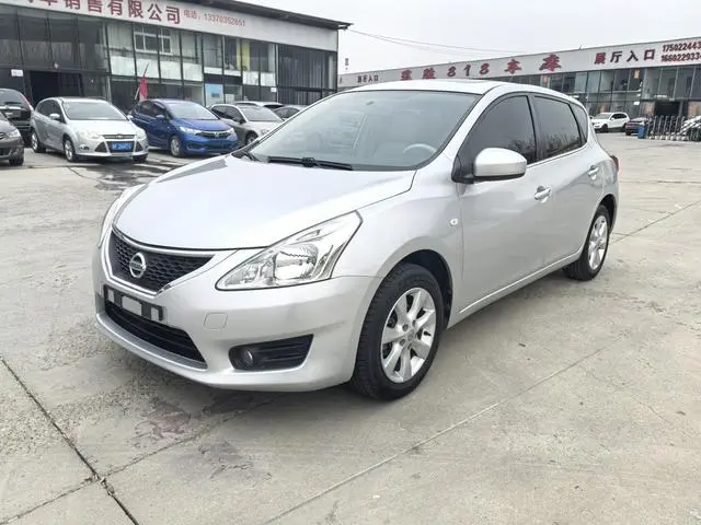 Tiida 2011 1.6L CVT intelligent