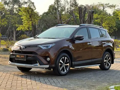 RAV4 Rongfang 2016 2.0L CVT two-wheel drive smart version