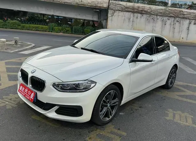 BMW 1 Series 2020 120i Fashion
