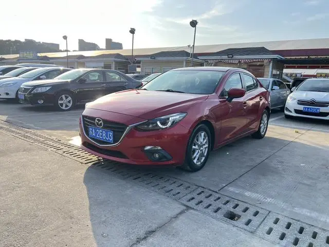 Mazda3 Angkesela 2014 sedan 1.5L automatic luxury model