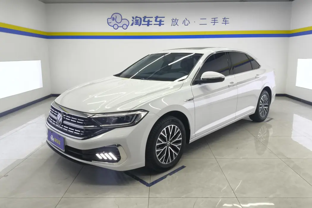 Sagitar 2024 200TSI DSG Flyover Edition