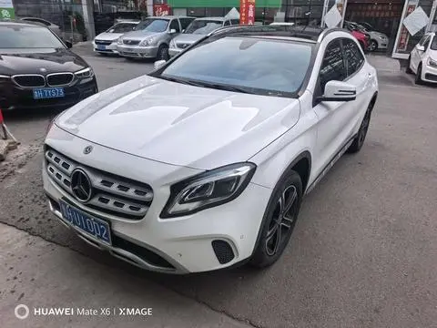 Mercedes-BenzGLA 2018 GLA 200 Fashion Model