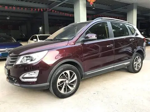 Baojun 560 2016 1.5T manual luxury model
