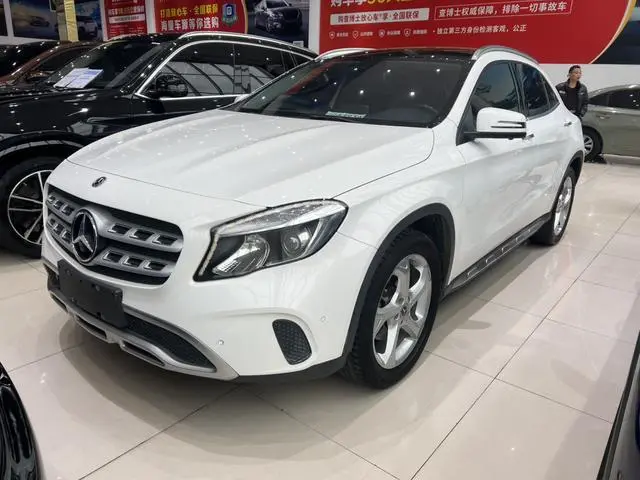 Mercedes-BenzGLA 2018 GLA 200 Dynamic