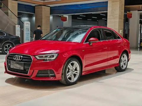 Audi A3 2019 Limousine 35 TFSI Fashion Type National VI