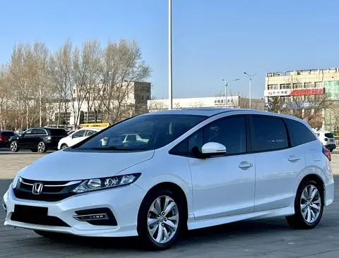 Jade 2017 1.8L automatic comfort version 5 seats