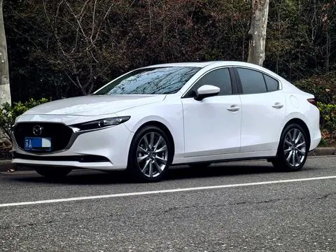 Mazda3 Angkesela 2023 2.0L Automatic Premium Edition