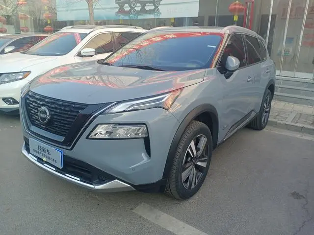 X-Trail 2023 e-POWER super-hybrid dual-motor four-wheel drive extreme version