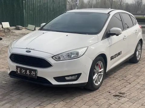 Focus 2018 Classic Edition Hatchback EcoBoost 125 Automatic Super Stylish Smart Mobility Edition