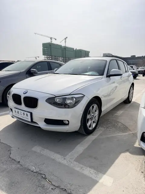 BMW 1 Series (imported) 2013 facelift 116i urban model