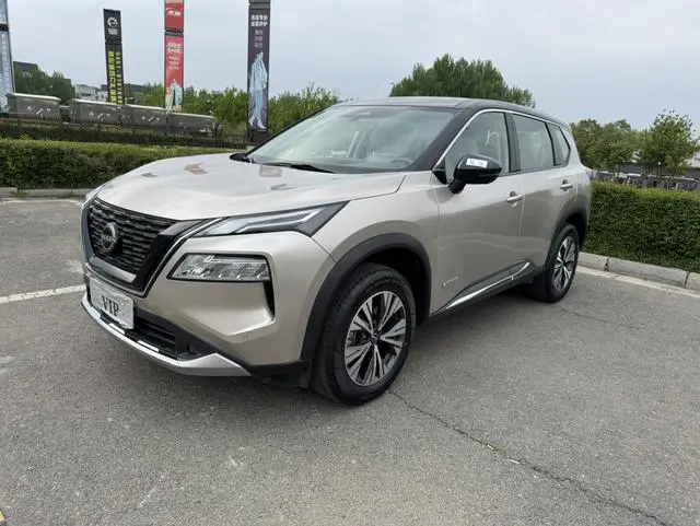 X-Trail 2023 e-POWER super-hybrid dual-motor four-wheel drive luxury version