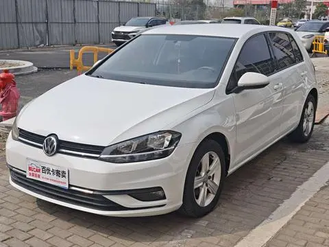 Golf 2018 1.6L automatic fashion model