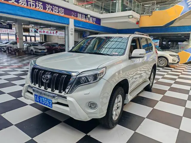 Prado 2015 2.7L automatic luxury version