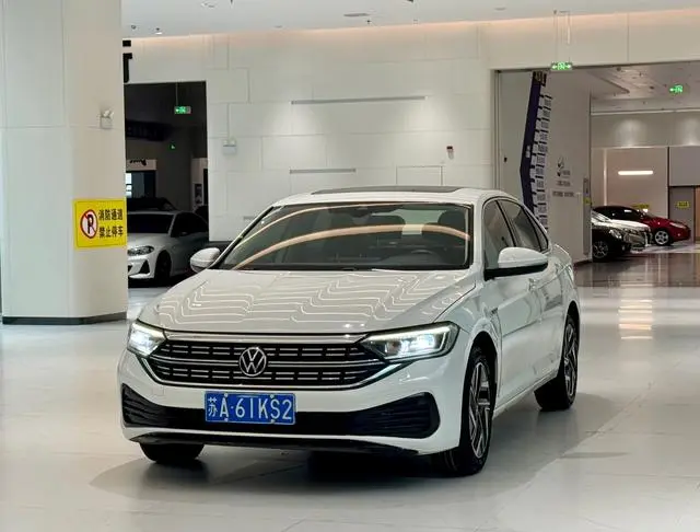 Sagitar 2023 200TSI DSG Super Edition