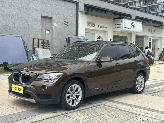 BMW X1 2013 sDrive18i Sports Design Package
