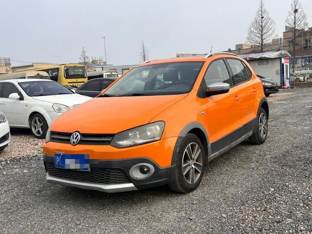 Polo 2012 1.6L Cross POLO MT
