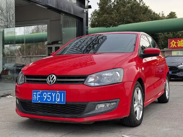 Polo 2013 1.6L automatic comfort version