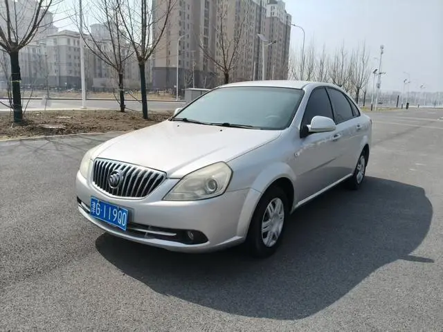 Excelle 2013 1.5L automatic classic