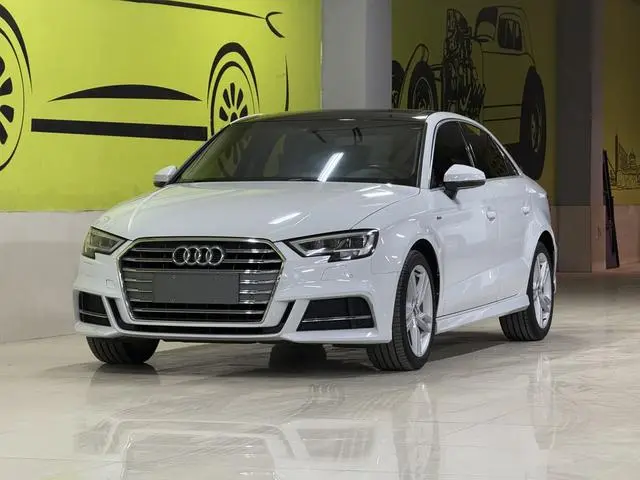 Audi A3 2020 Limousine 35 TFSI Fashion Type National VI