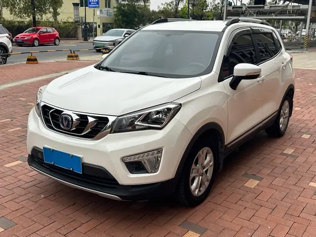 Changan CS15 2016 1.5L manual fashion version