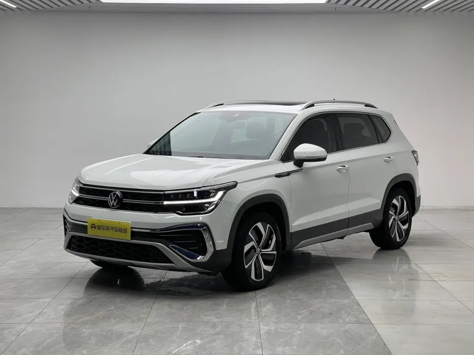 Tuyue 2023 300TSI two-wheel drive full moon version
