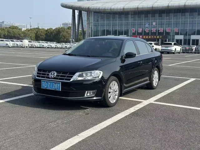 Lavida 2014 1.6L automatic sports version