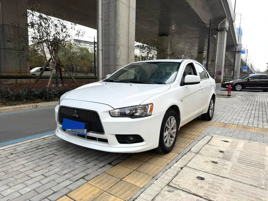 Yishen 2013 Fashion Edition 1.8L Manual Comfort Type
