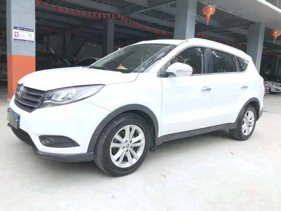 Fengguang 580 2018 1.5T CVT luxury model