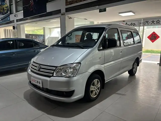 Lingzhi 2018 M3 1.5L 5-seat basic model