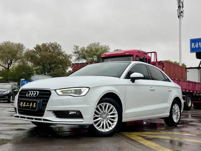 Audi A3 2016 Limousine 35 TFSI LinkedIn type