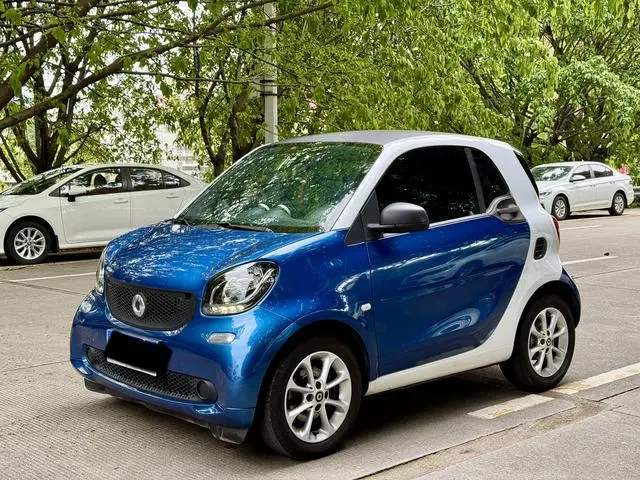 smart fortwo 2015 1.0L 52kW hardtop passion version