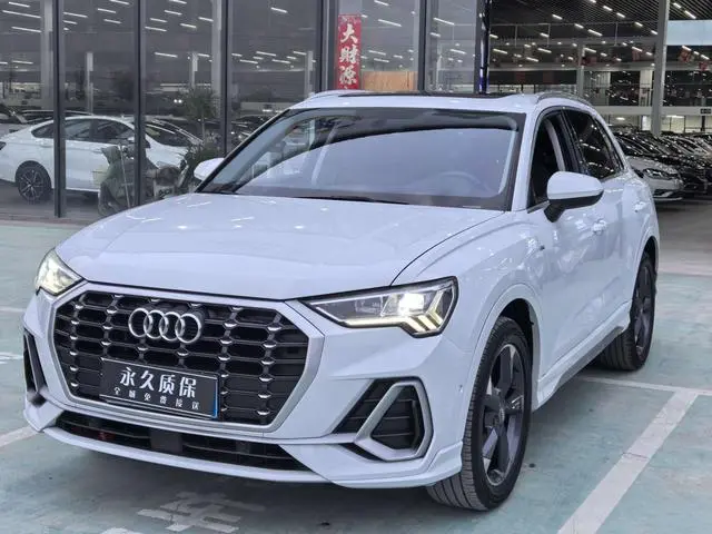 Audi Q3 2021 35 TFSI Fashionable and Dynamic